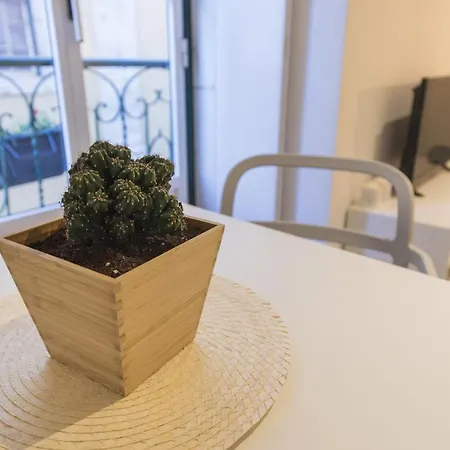 Lovelystay - The Nest Studio - Alfama Lisbon