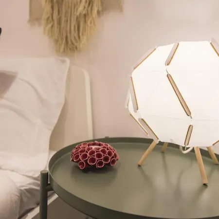Lovelystay - The Nest Studio - Alfama Apartament