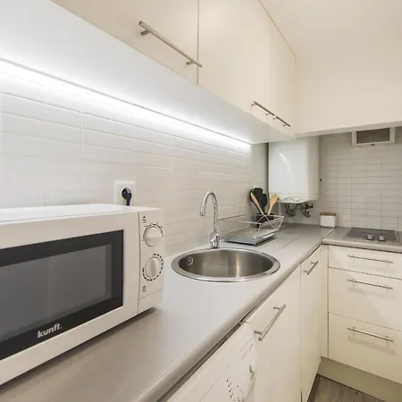 Lovelystay - The Nest Studio - Alfama Apartament *